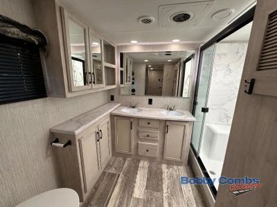 2022 Forest River RV Sandpiper Luxury - Photo 25