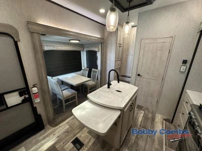 2022 Forest River RV Sandpiper Luxury - Photo 5