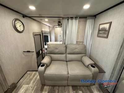 2022 Forest River RV Sandpiper Luxury - Photo 13