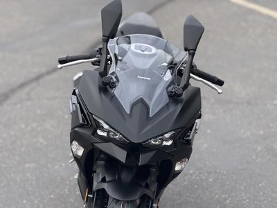 2026 Kawasaki Ninja 500 Metallic Flat Spark Black — photo 9 view
