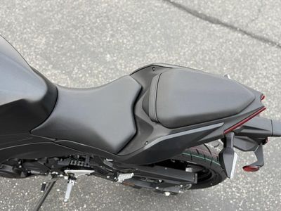 2026 Kawasaki Ninja 500 Metallic Flat Spark Black — photo 17 view