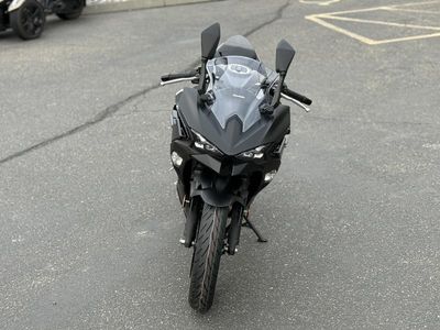 2026 Kawasaki Ninja 500 Metallic Flat Spark Black — photo 8 view