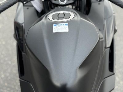 2026 Kawasaki Ninja 500 Metallic Flat Spark Black — photo 19 view
