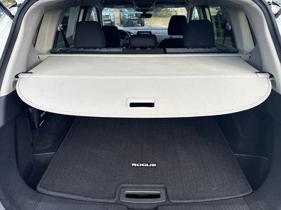 2023 Nissan Rogue SV - Photo 18