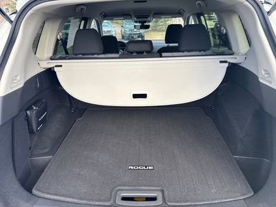 2023 Nissan Rogue SV - Photo 17