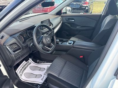 2023 Nissan Rogue SV - Photo 21