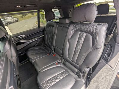 2021 BMW X7 - Photo 12