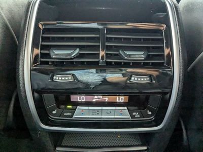 2021 BMW X7 - Photo 13