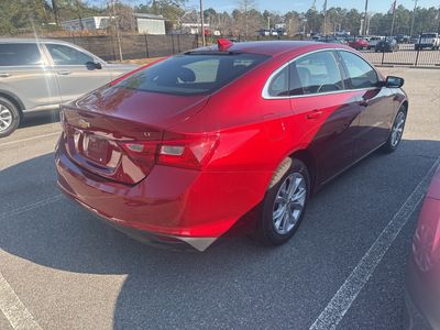 2025 Chevrolet Malibu - Photo 3