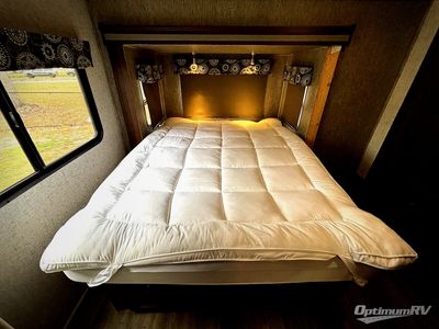 2017 Forest River Sunseeker - Photo 18
