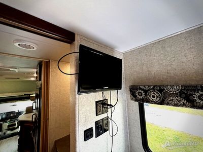 2017 Forest River Sunseeker - Photo 20