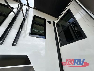2026 Keystone RV Montana - Photo 15