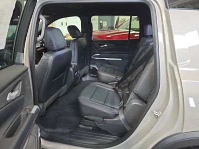 2026 Chevrolet Traverse - Photo 18