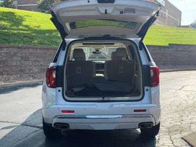 2020 GMC Acadia — interior view