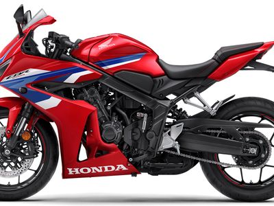 2026 Honda CBR650R E-Clutch - Photo 2