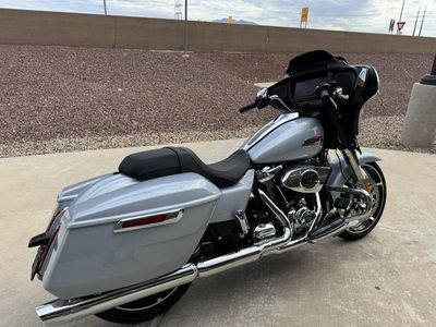 2025 Harley-Davidson FLHX - Street Glide - Photo 4