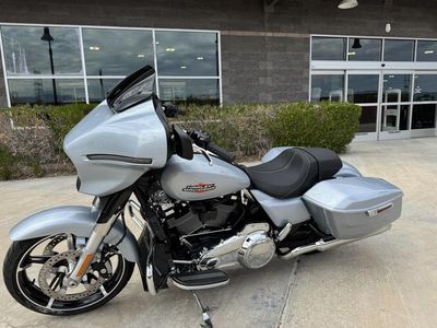 2025 Harley-Davidson FLHX - Street Glide - Photo 2