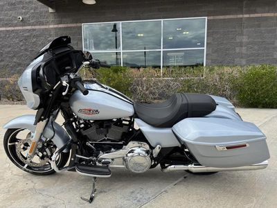 2025 Harley-Davidson FLHX - Street Glide - Photo 7