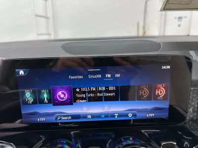 2026 Mercedes-Benz GLB — photo 46 view