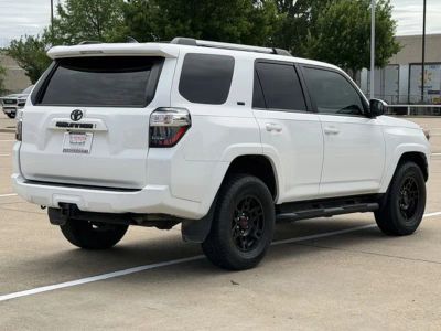 2022 Toyota 4Runner - Photo 4