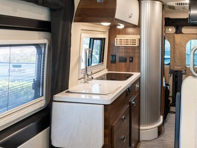 2023 Winnebago TRAVATO - Photo 6