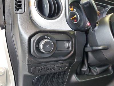 2026 Jeep Wrangler — photo 19 view