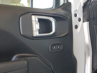 2026 Jeep Wrangler — photo 14 view