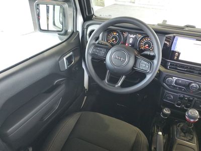 2026 Jeep Wrangler — photo 11 view
