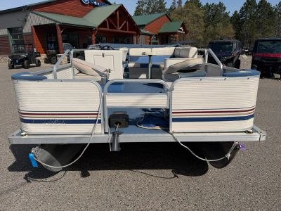2001 Northwood 2023 PARTY FISH — rear three-quarter view