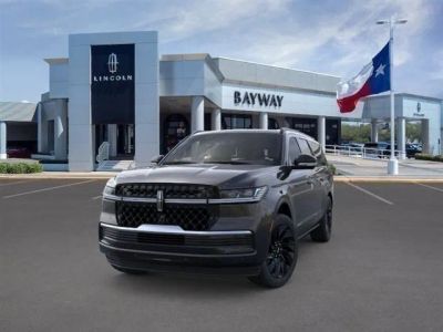 2025 Lincoln Navigator L — side profile view