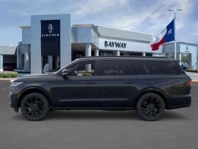 2025 Lincoln Navigator L — rear three-quarter view