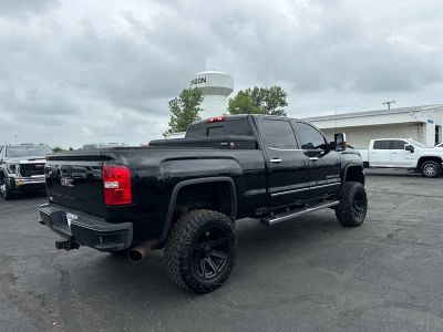 2016 GMC Sierra 2500 HD — detail view