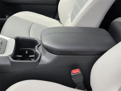 2023 Toyota RAV4 - Photo 9