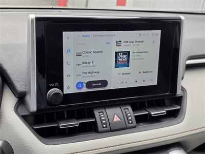 2023 Toyota RAV4 - Photo 18