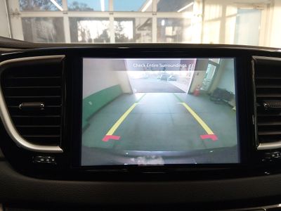 2023 Chrysler Pacifica — photo 16 view