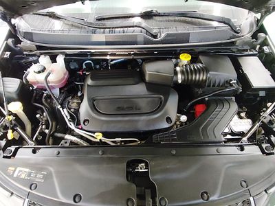 2023 Chrysler Pacifica — photo 9 view