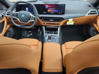 2026 BMW i4 - Photo 15