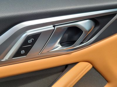 2026 BMW i4 - Photo 20