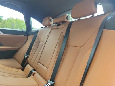 2026 BMW i4 - Photo 11