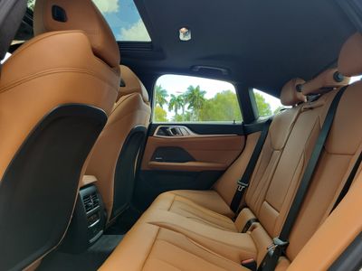 2026 BMW i4 - Photo 12