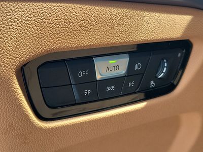 2026 BMW i4 - Photo 25