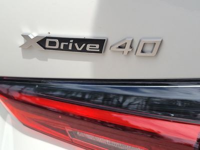 2026 BMW i4 - Photo 5