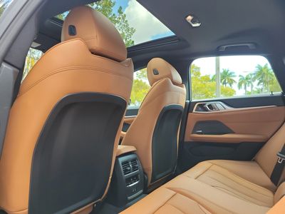 2026 BMW i4 - Photo 13