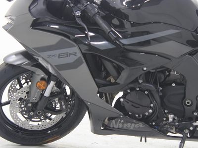 2026 Kawasaki Ninja ZX-6R - Photo 10
