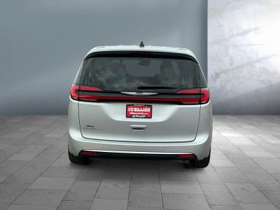 2024 Chrysler Pacifica - Photo 5