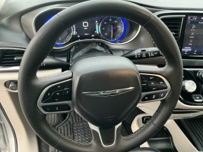 2024 Chrysler Pacifica - Photo 13