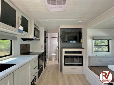 2026 Surveyor Legend 252RBLE - Photo 11