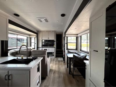 2026 Jayco Seismic - Photo 22