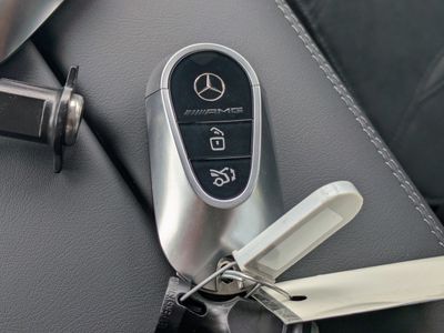 2025 Mercedes-Benz GLC - Photo 31