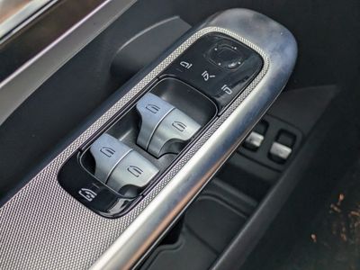 2025 Mercedes-Benz GLC - Photo 29
